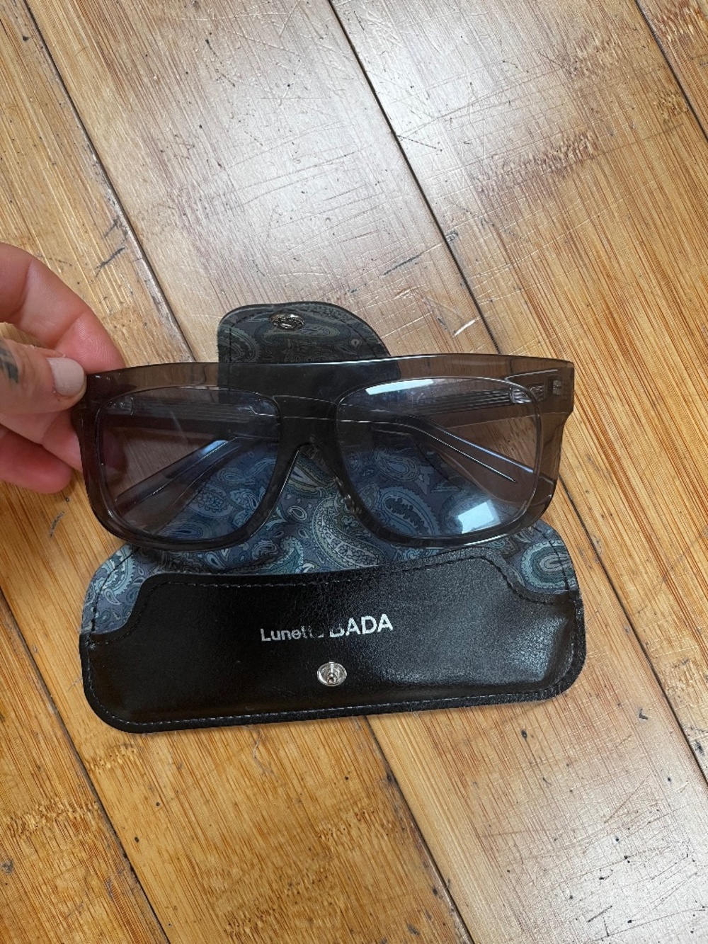 Lunettes Bada Gray Oversized Rectangular Sunglasses | Y2K Sport Japanese Gray